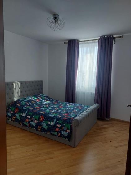 Casă cu 4 camere cu Teren 300 Mp în Marginea