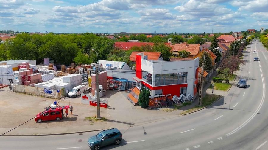 Spațiu comercial, de 456 mp, în Episcopia Bihorului