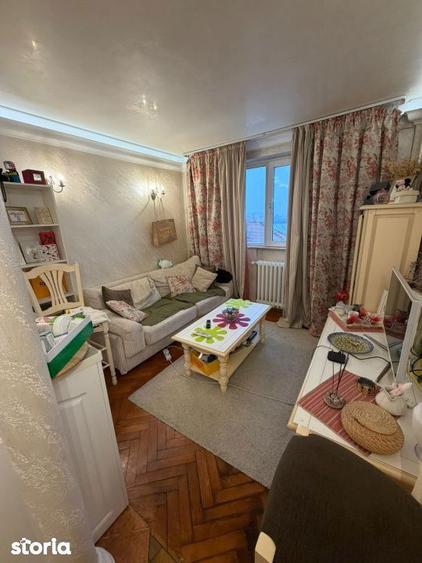 Apartament cu 2 camere decomandat în Dorobanți