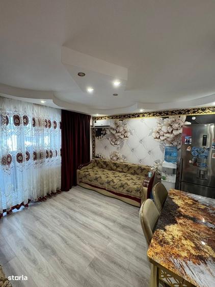 Apartament cu 3 camere în Apărătorii Patriei — fotografia 1