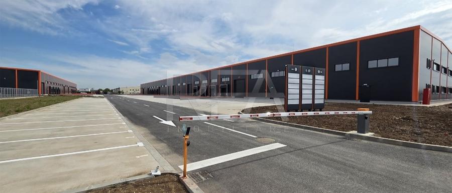 Spațiu industrial, de 800 mp, în Odăi