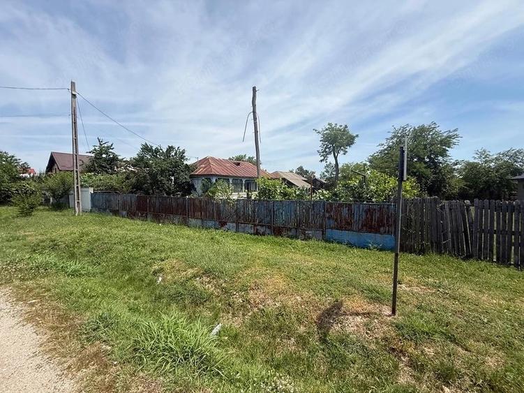 Casă cu Teren 4700 Mp în Central