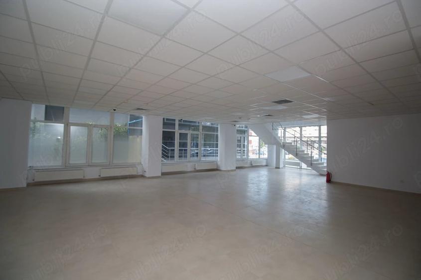 Spațiu comercial, de 1,200 mp, în Central