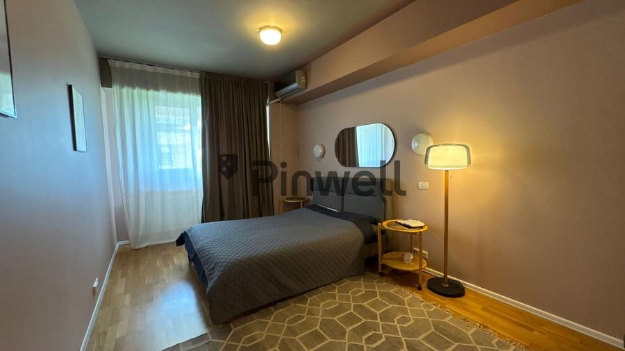Apartament cu 3 camere semidecomandat, mobilat în Nord