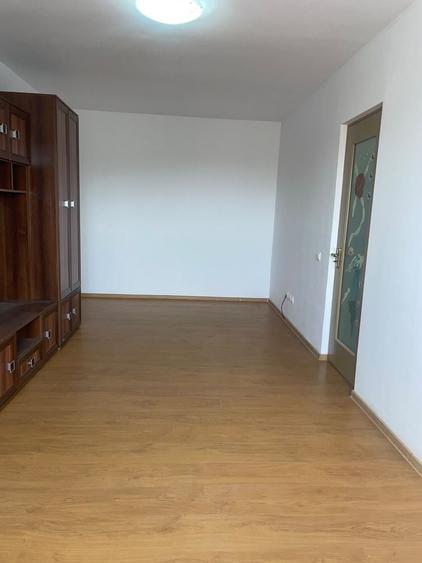 Apartament cu 2 camere decomandat în Rahova