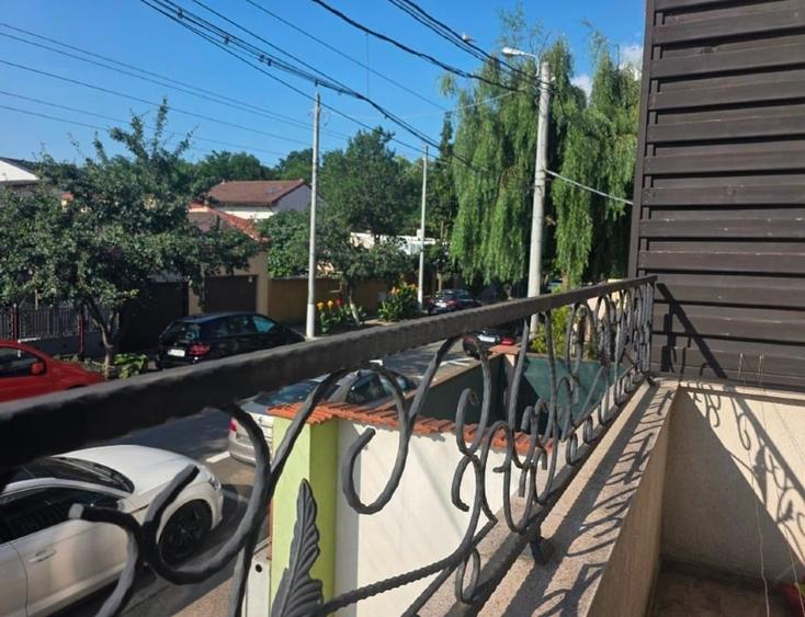Apartament cu 2 camere decomandat, mobilat în Bucureștii Noi