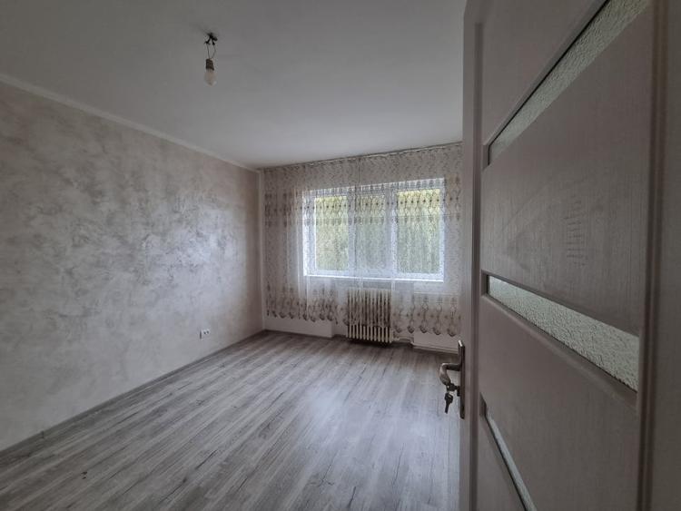 Strada Energiei- 2 camere decomandate la etajul 2, renovat acum - 2