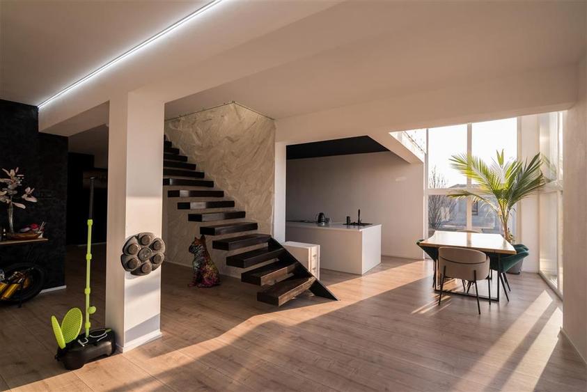 Casa premium de vanzare – Oradea, Strada Colinelor | 300 mp utili | 5 camere | t - 6