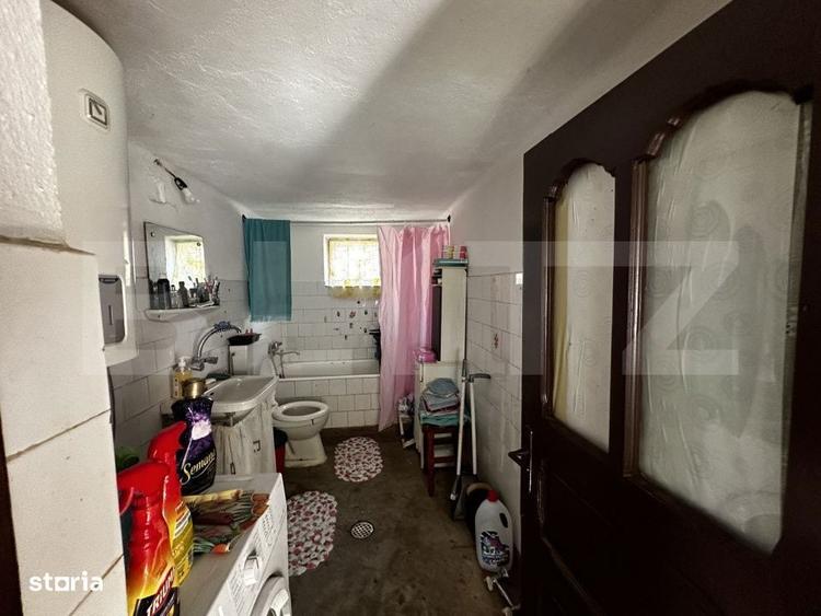 Casa pe plan parter, cu teren aferent de 6500mp, situata in Stanesti - 8