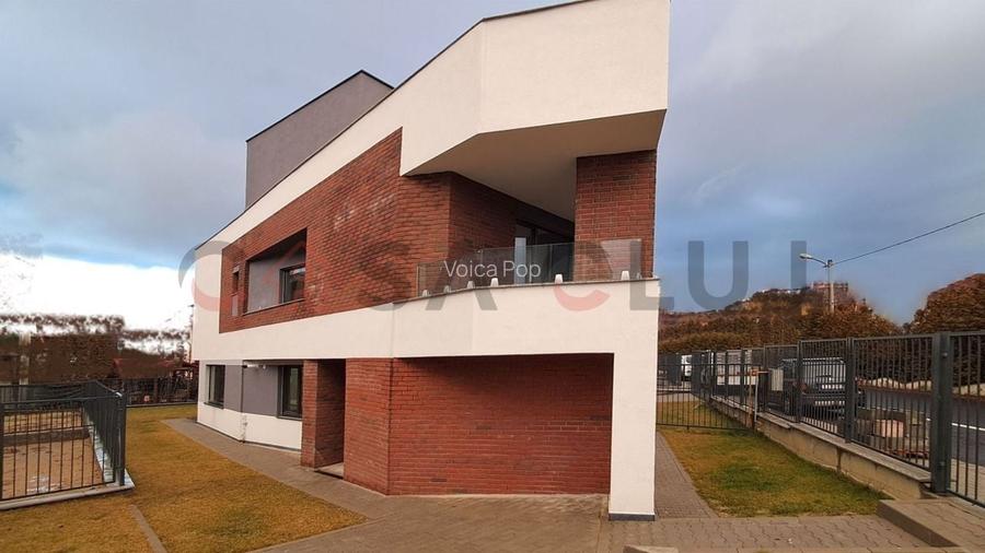 Casa tip Duplex,  6 camere, Campului!!