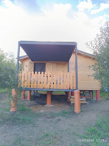 Casuta din livada de vanzare - 1