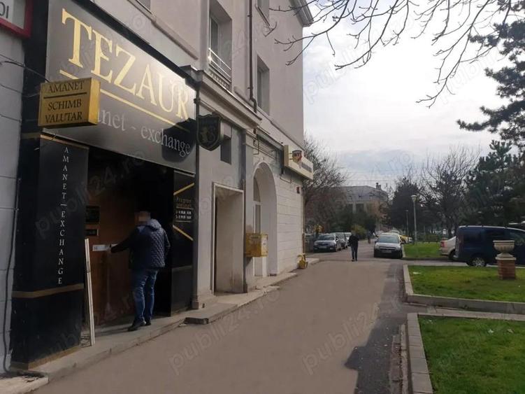 Vanzare spa?iu comercial, situat stradal, la parterul blocului - 3