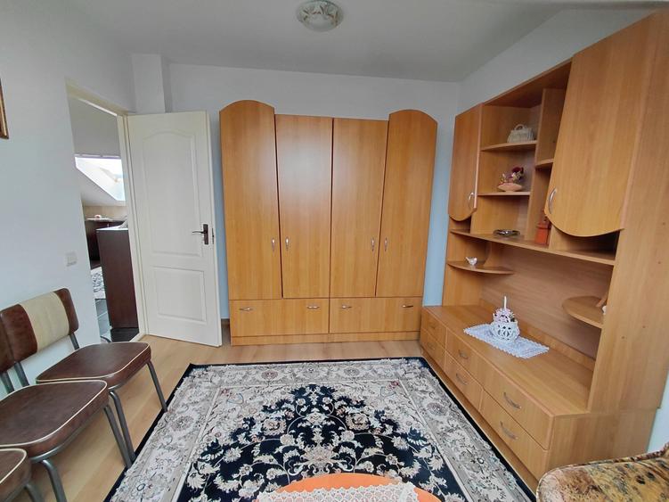 Apartament 2 cam decomandate Str.Florilor Floresti - 6