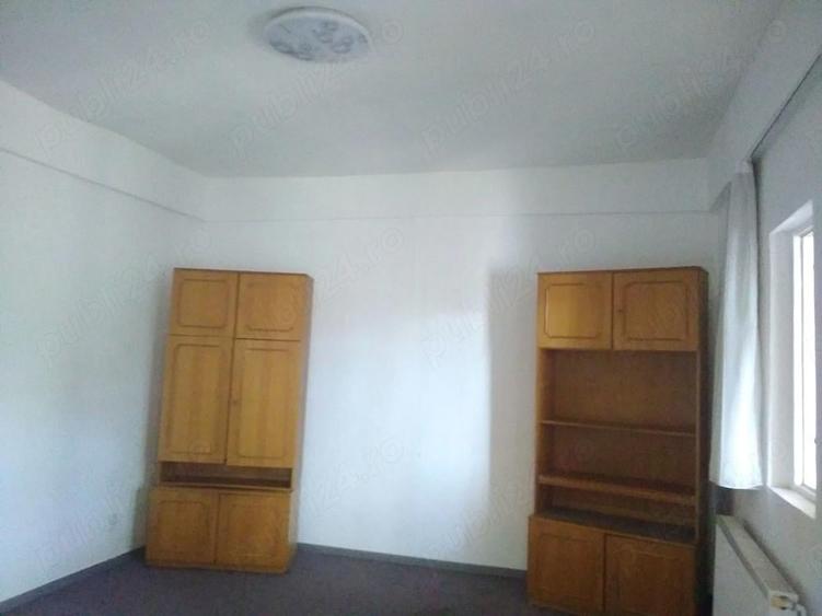 Spatiu de inchiriat la casa, central, 60 mpu x 33 lei mp Ploiesti - 1