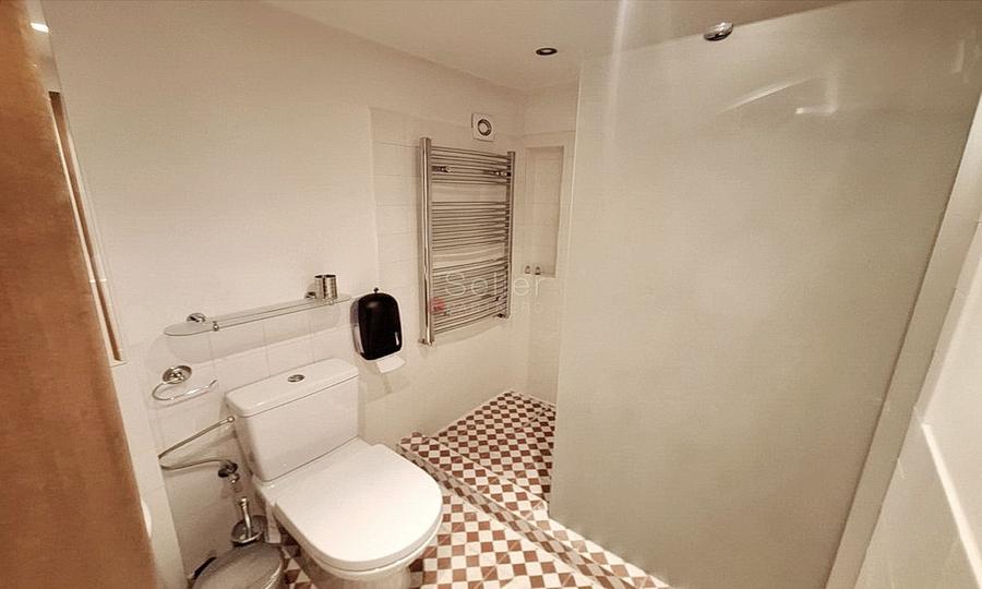 Casa saseasca cu teren generos - 20