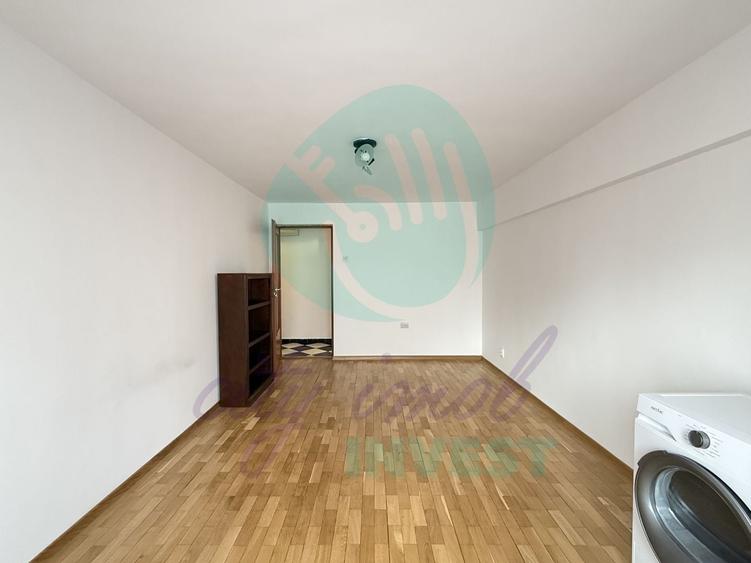 3 camere - bloc MONOLIT  - Bd. UNIRII - etajul 1 - 7