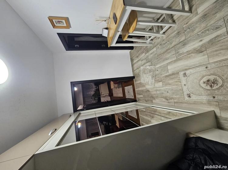 Se inchiriaza! Ap 2 camere , et 1 - 1