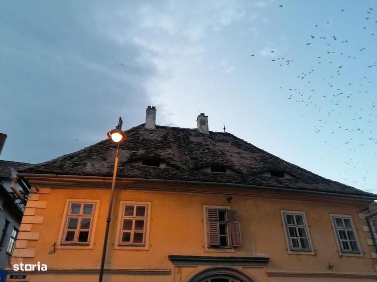 Ap.MONUMENT ISTORIC 3 camere Orasul de Jos SIBIU Etaj 1 - 5