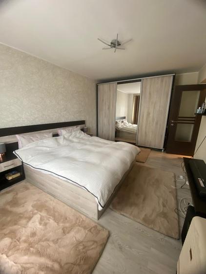 3 DECOMANDATE etajul 3, mobilat si utilat, toate imbunatatirile, PTTR - 5