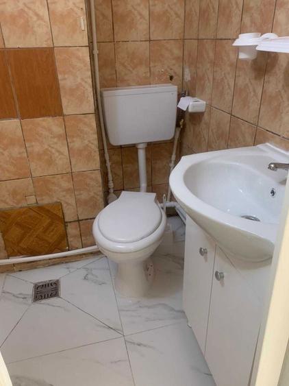 Inchiriez garsoniera renovata recent - langa liceul Sportiv - 2
