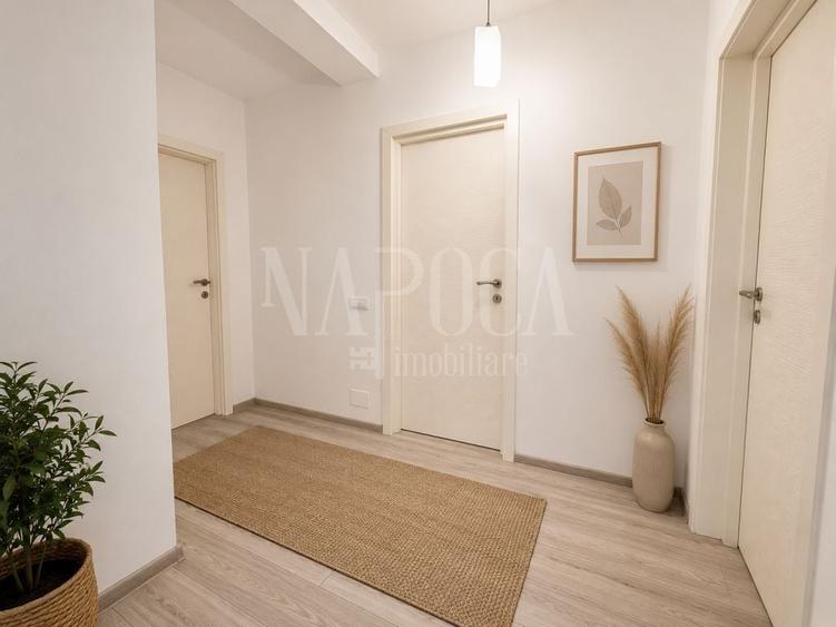 Duplex cu 5 camere cu Canalizare în Florești
