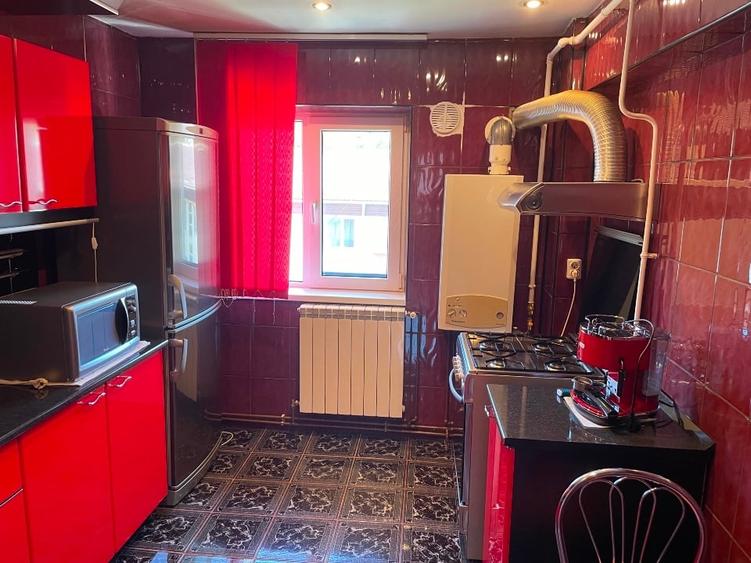 Vand apartament 3 camere in Petroșani - 4