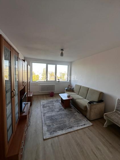 Apartament cu 1 camera, zona Podu Ros Apartament cu 1 camera, zona Podu Ros