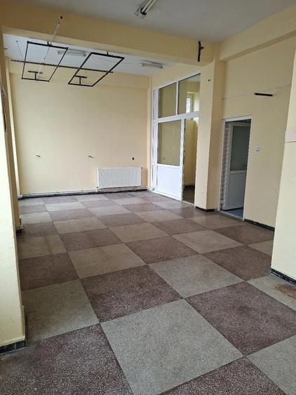 Garsonieră decomandată în Central