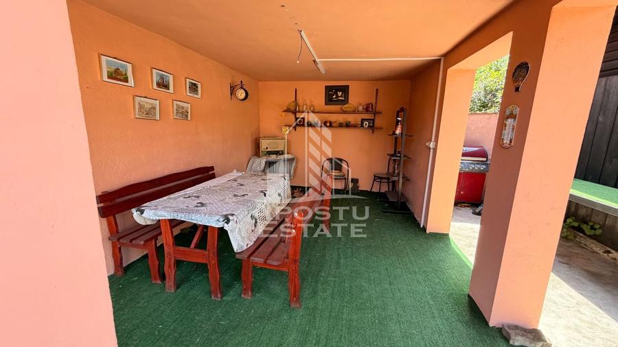 Casă individuală cu 5 camere cu Canalizare în Fratelia