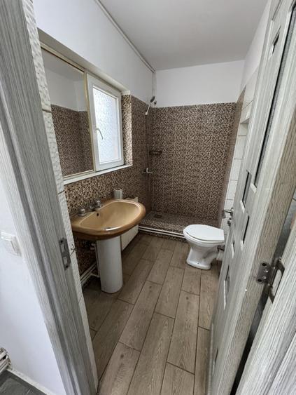 Casă individuală cu 4 camere în B-dul București - 8