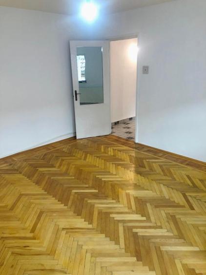 Vand apartament cu 2 camere Rovine - 7