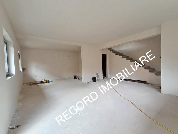 Casa semifinisata 150 mp, P+E+terasa circulabila 70 mp Floresti - 2