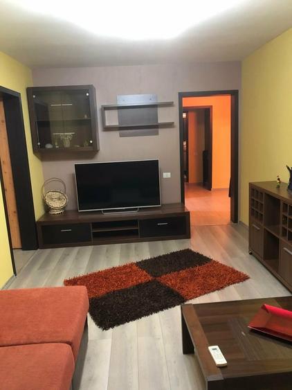 Aparatorii Patriei, Piata Berceni - 13