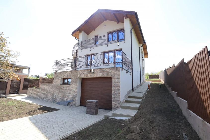 Vila finalizata, disponibila cu 600 sau 1000 mp teren, Rediu, IASI - 1
