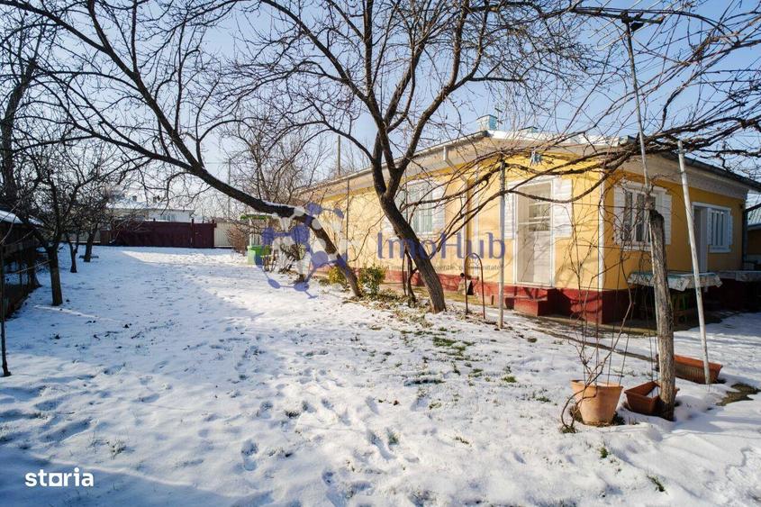 Teren de 2200 mp si casa in sat Voinesti, langa biserica - 9