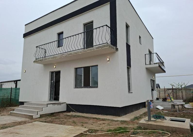 Pantelimon Ilfov,p+1,casa 5 camere,3 bai,dressing,334mp,comision 0% - 1