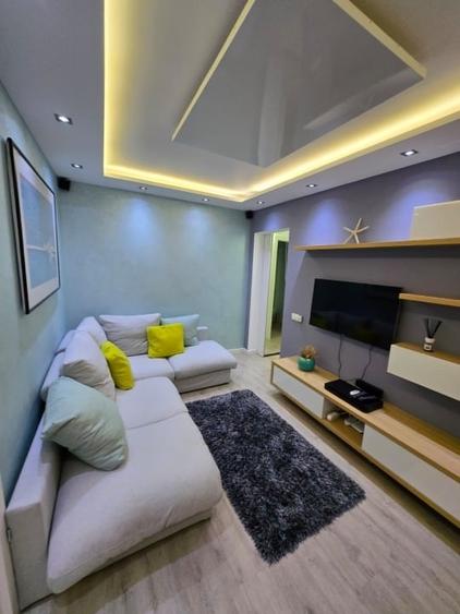 Tomis Nord - PROPRIETAR 3 camere 40 mp  85 000 EURO - 2