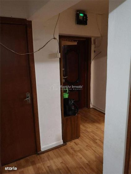 Apartament 2 decomandat, etaj 3, CT - Rovine - 1