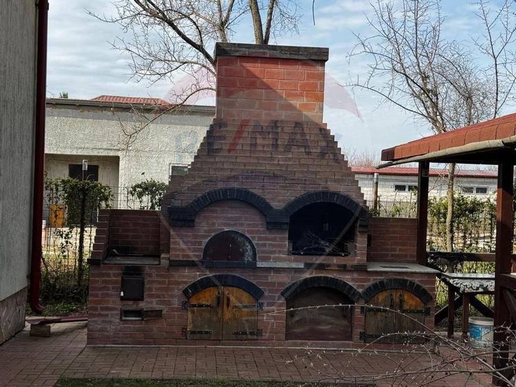 Casa de vanzare cu livada si piscina - Giurgiu - 7