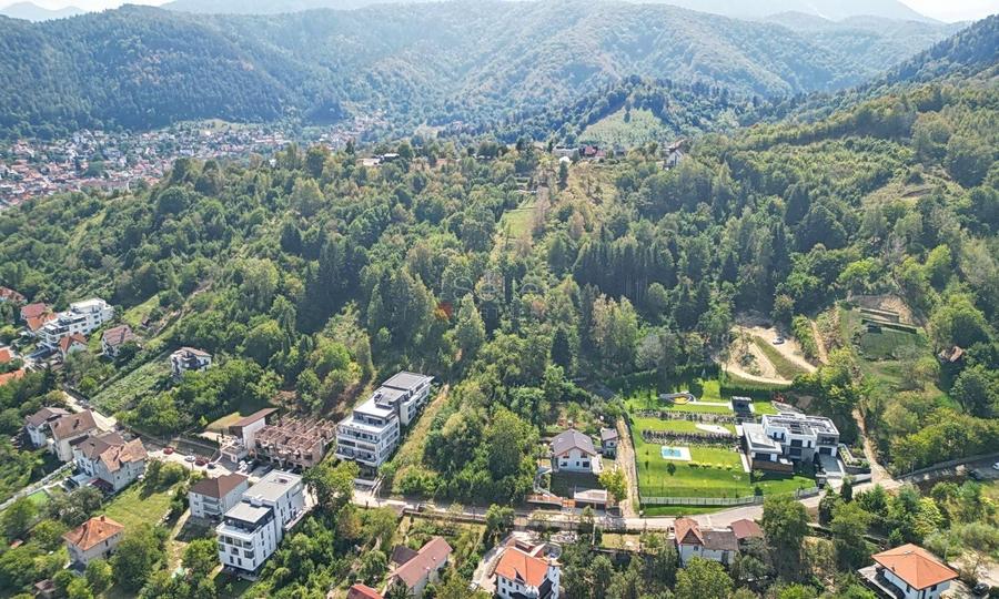 Teren Construcții intravilan de 5500 mp, în Brașovul Vechi