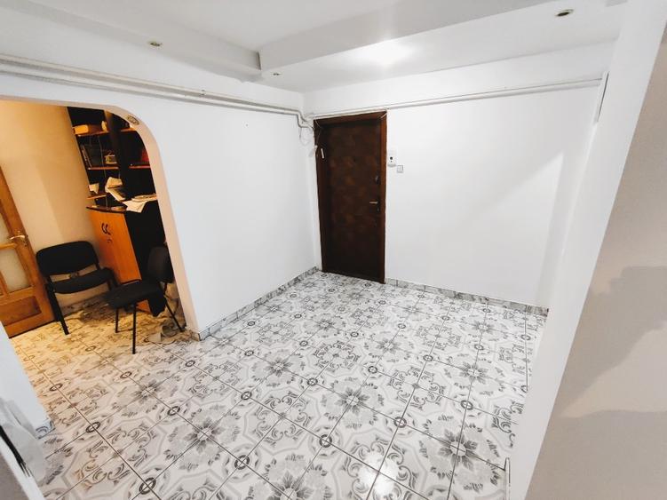 Apartament spatios de inchiriat Galati 84mp 3 camere parter Palatul Navigatiei - 12