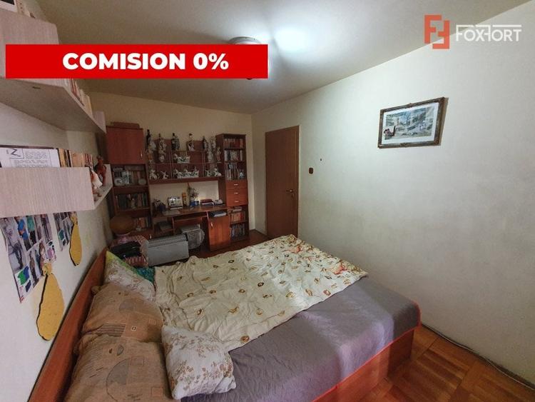 Comision 0% Apartament cu 3 camere decomandat - zona Dambovita - 23