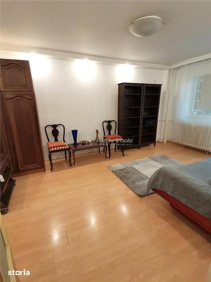 Apartament cu 2 camere semidecomandat în Grivița