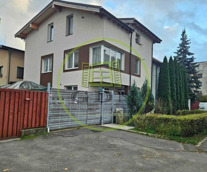 Locuință elegantă cu 3 camere în vilă – aproape de Centrul Istoric, Brasov - 1