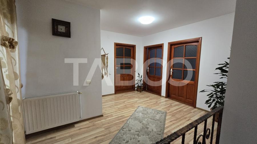 Casa individuala de vanzare 5 camere parcare si garaj Selimbar - 25