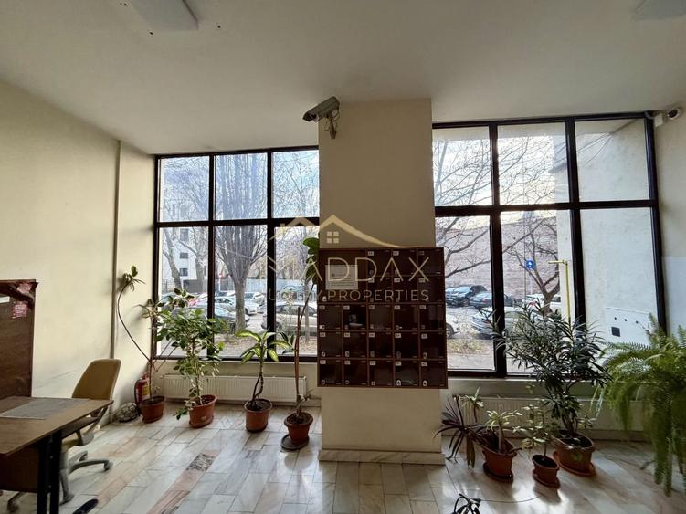 Apartament cu 4 camere *95mpc* // Bulevardul Unirii - 44