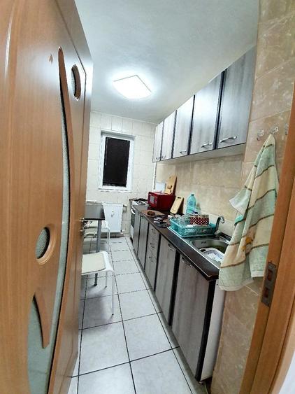 Proprietar . inchiriez garsoniera 34mp. 100 metri metrou . - 3