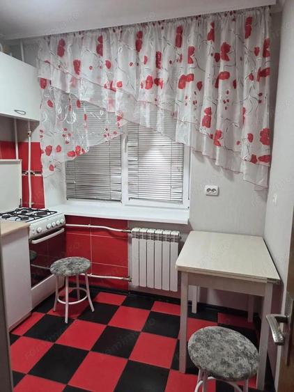 De inchiriat apartament cu 1 camera in zona Buziasului - 1