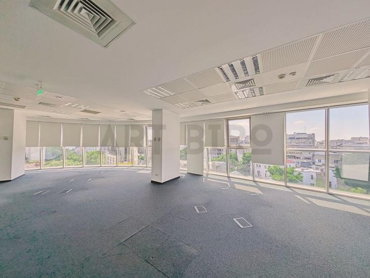 Zero comision, 310mp birou cu priveliste in cladire Armeneasca, 10' M - 1