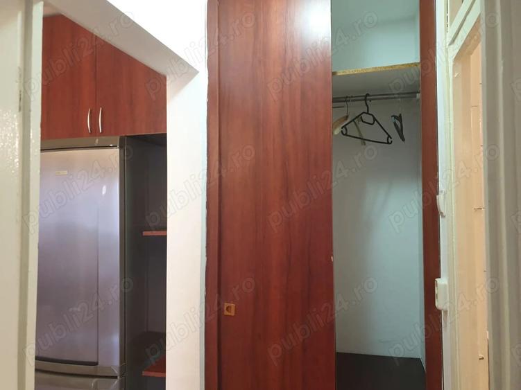 Vand apartament 2 camere, zona 9 mai - 6